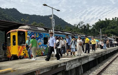 台鐵集集線恢復全線通車　118年串聯高鐵彰化站