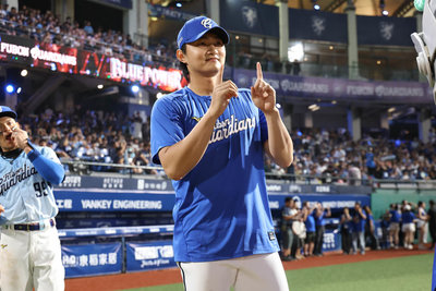 李東洺上半季10勝土投第5人　隊友火力挺他大方請
