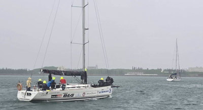 澎湖島帆船系列賽登場　近200好手在風雨中競技