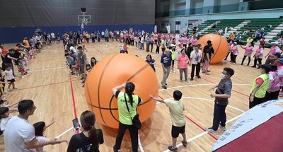 澎湖祖孫三代齊聚同樂  運動串起世代幸福