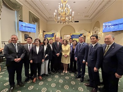 藍：韓國瑜受高規格接待　反映美方盼瞭解國民黨政策