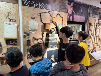 124校參與本土語沉浸教學　結合礦業、掃帚工藝