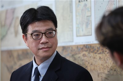 邀台青落地招待赴中山論壇　邱垂正：明顯有統戰嫌疑