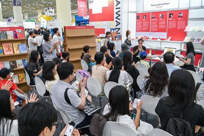 首爾書展台灣館備受矚目　文策院盼融入韓國市場
