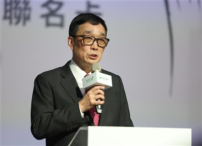 郭明鑑：兼任董事皆合規　婉謝擔任國泰金資深顧問
