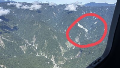 農業部:若未明顯降雨 萬里溪堰塞湖10天內不溢流