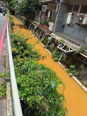 竹市圳溝現黃泥水 市府:疑豪雨沖刷上游泥沙