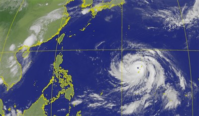 颱風巴威來勢洶洶　最快9日發布海警