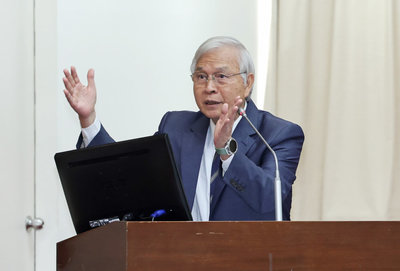 楊金龍重申貨幣政策偏緊　揭存單未到期餘額大減原因