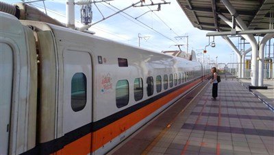 高鐵7/10全線正常營運 台鐵晚間6時前正常行駛