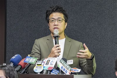 傅崐萁指收外國資金　沈伯洋提告求償一審敗訴