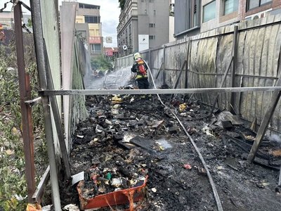 台中北區空地火警 11輛機車遭燒毀無人傷