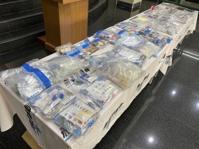 販毒集團多窟竄汽車旅館 逃過警方8槍仍被捕3人起訴