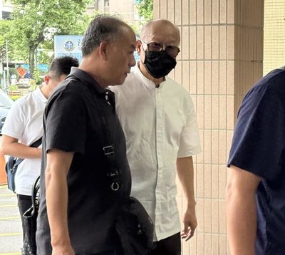 嘉縣議長涉收精品幫降罰鍰　不認罪稱「禮尚往來」