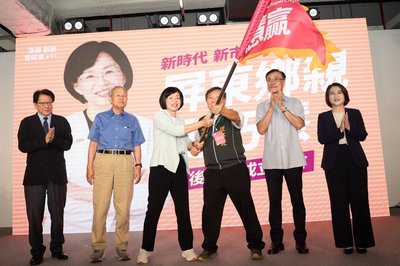 蘇巧慧成立屏東同鄉後援會 李四川動畫路跑搶青年票