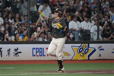 引退年明星賽開轟當MVP 陳鏞基:我會永遠記得