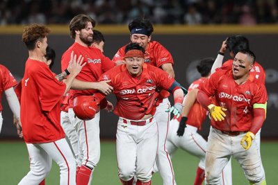 蔣少宏延長賽再見安龍搶勝 葉總稱讚猿先發陳克羿