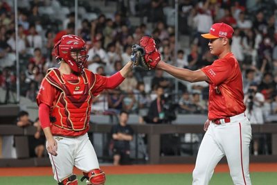 李超延長賽11球穩守2局勝投 自信球種大膽對決