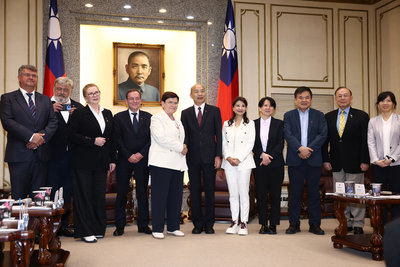 接見歐洲議會波蘭籍保守黨團議員　韓國瑜盼深化合作