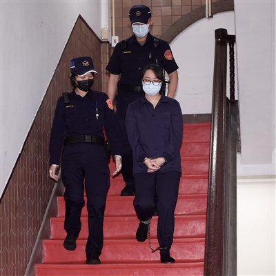 剴剴虐死案　劉彩萱無期徒刑、劉若琳判刑18年定讞