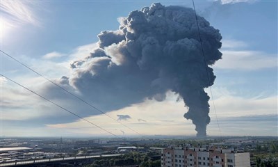 烏克蘭無人機襲「俄版亞馬遜」倉庫　聖彼得堡竄濃煙