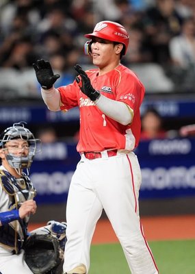 陳子豪31歲生日超前轟助龍勝 曾仁和危機處理佳