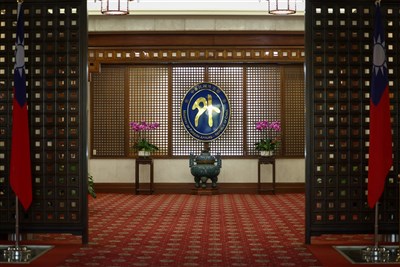 菲律賓劃設民主礁領海基線 外交部:協商不應排除台灣