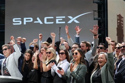 SpaceX首份財報將出爐 馬斯克AI支出引華爾街關注