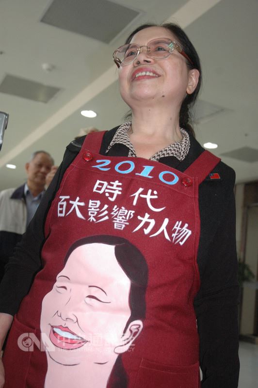 曾獲選為時代雜誌百大人物的陳樹菊(圖),春節前病倒,緊急送醫開刀後在家休養,她的「員金蔬菜攤」罕見地一個月未開張。(檔案照片)中央社記者盧太城台東攝 107年3月8日