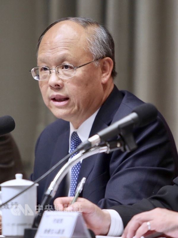 行政院政務委員鄧振中表示,到4月底之前的這段時間,美國歡迎各國與美方協商鋼鋁高關稅豁免,包括日本、台灣都會持續與美協商。(中央社檔案照片)