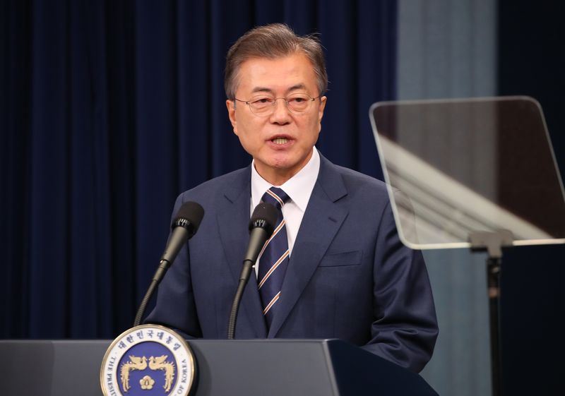 南韓總統文在寅27日表示,金正恩認為與美國總統川普舉行高峰會,將是終結數十年衝突的絕佳機會。(韓聯社提供)