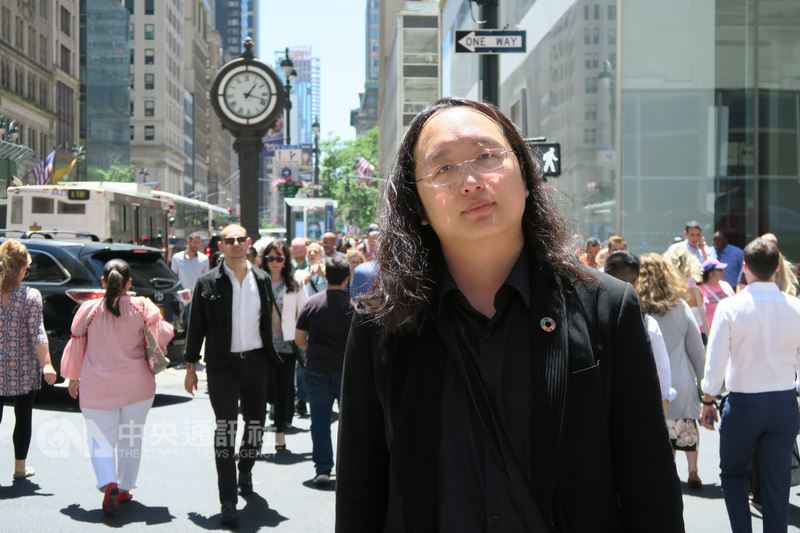 行政院政務委員唐鳳10至17日訪問紐約,與多位開放政府聯絡人分享台灣數位治理經驗。她說,這是台灣「暖實力」,期盼在紐約播種後生根發芽。中央社記者尹俊傑紐約攝 107年6月18日