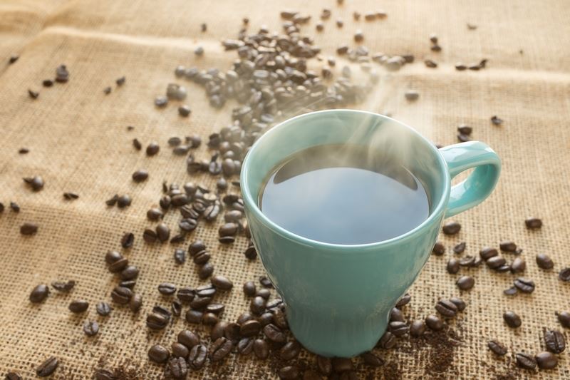 英國最新研究顯示，喝咖啡和長壽有關，可降低早逝風險，即使無咖啡因也同樣有效。（圖取自Pixabay圖庫）