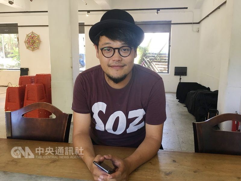 蘇打綠團長何景揚將號召台灣優秀表演者到紐約表演,但募款不易,他希望大家能多多幫忙。中央社記者劉冠廷攝 107年7月20日