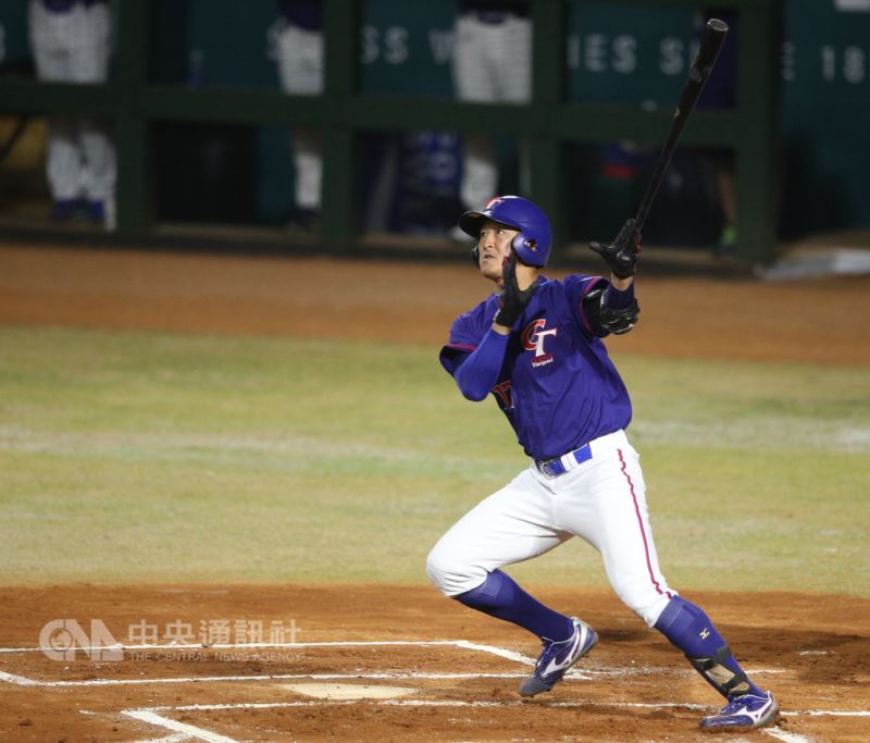 2018雅加達亞運中華成棒隊26日晚間首戰與勁敵南韓隊交手,中華隊林加祐1局上率先開轟,敲出兩分打點全壘打,幫助中華隊先馳得點。中央社記者張新偉雅加達攝 107年8月26日