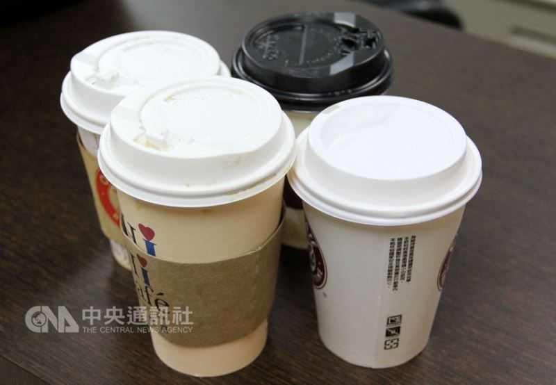 台灣每年有約新台幣400億的現煮咖啡市場,其中以超商的競爭最激烈。(中央社檔案照片)