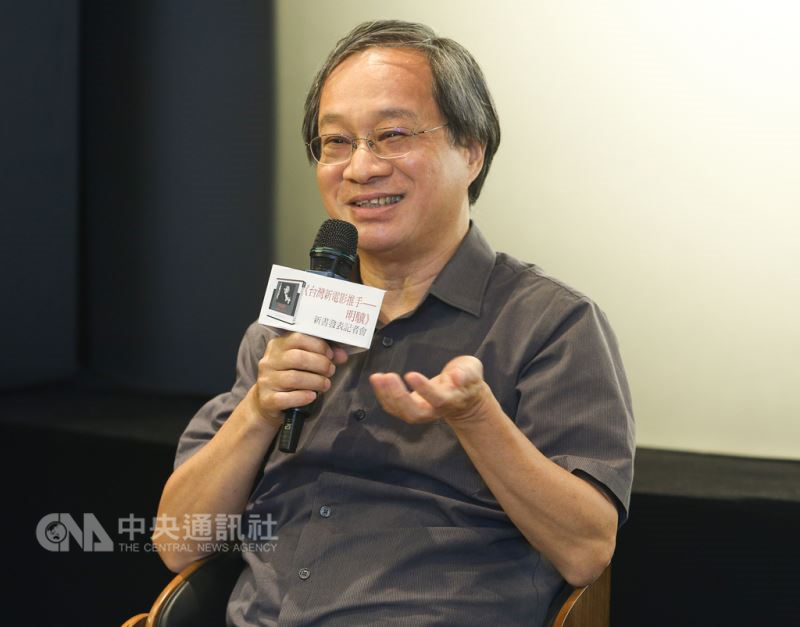 作家小野19日辭去台北市文化基金會董事長與台北市影視音實驗教育機構校長二職,專心選務工作。(中央社檔案照片)