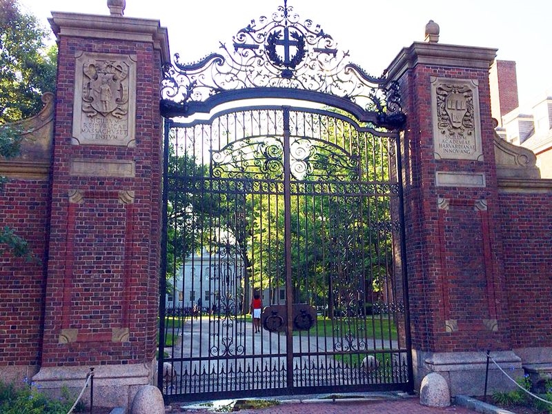 哈佛大學被控歧視申請入學的亞裔學生。圖為哈佛校園一景。（中央社檔案照片）