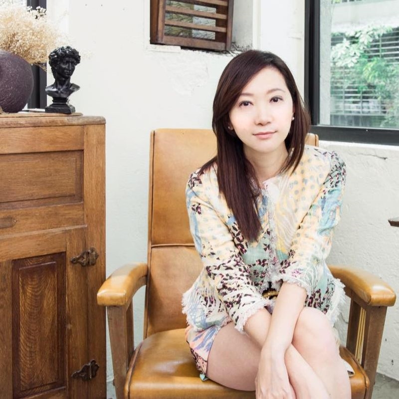 作家李維菁13日凌晨1時許病逝於台大醫院,享年49歲。(圖取自facebook.com/weijing.lee.5)