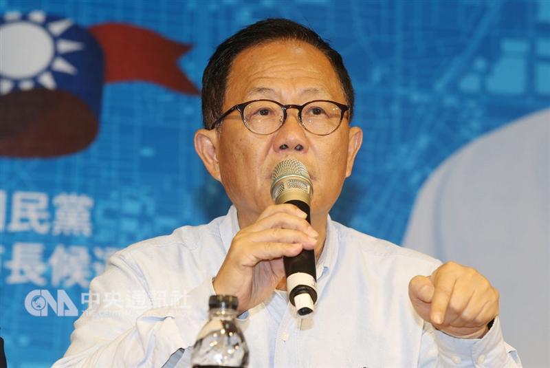 國民黨台北市長候選人丁守中(圖)的律師與幕僚到台北地院撤回重新計票聲請,未來將提出選舉無效之訴。(中央社檔案照片)