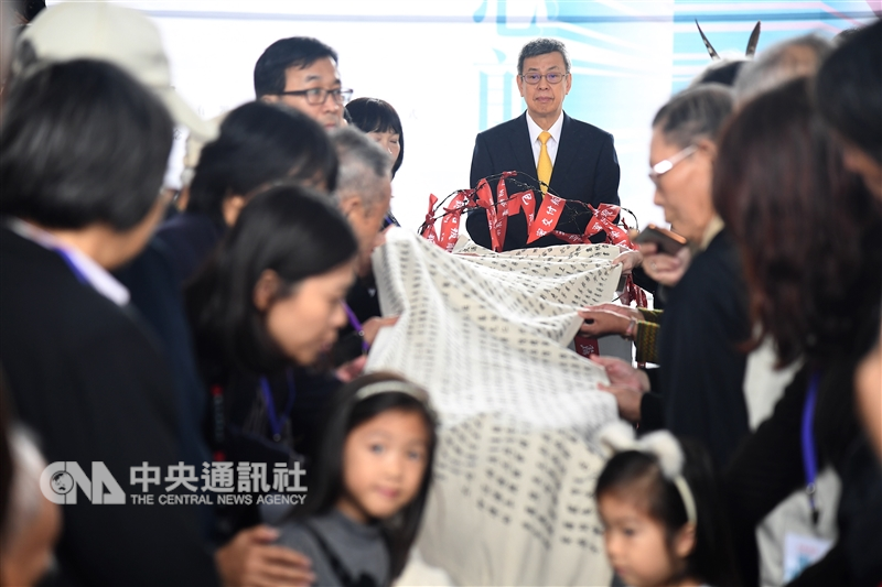 「平復司法不法之第二波刑事有罪判決撤銷公告儀式暨2018世界人權日紀念活動」,9日在白色恐怖景美紀念園區舉行。中央社記者孫仲達攝 107年12月9日