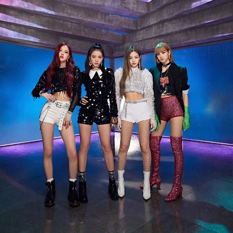 韓國知名女團Blackpink（圖）身穿迷你裙為印尼電商Shopee宣傳的電視廣告，遭印尼當局下令禁播。（圖取自facebook.com/BLACKPINKOFFICIAL）