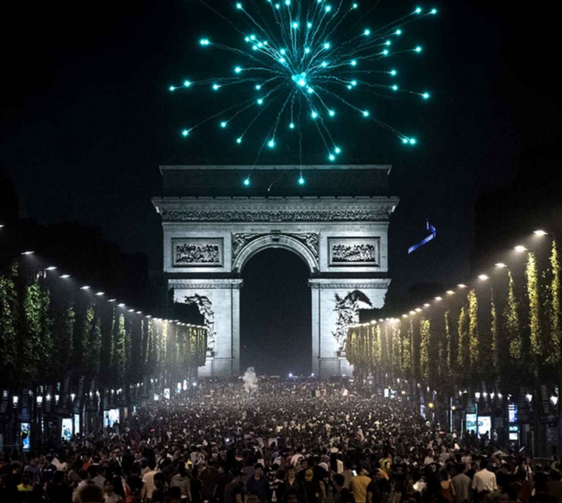 巴黎香榭大道跨年。(圖取自巴黎香榭大道官方網頁www.champselysees-paris.com)