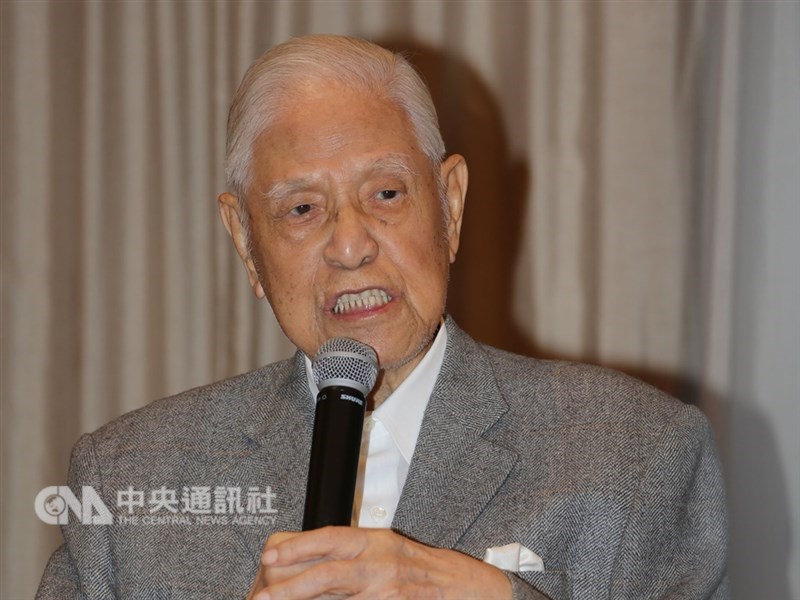 前總統李登輝身體狀況穩定,31日下午4時出院返家。(中央社檔案照片)