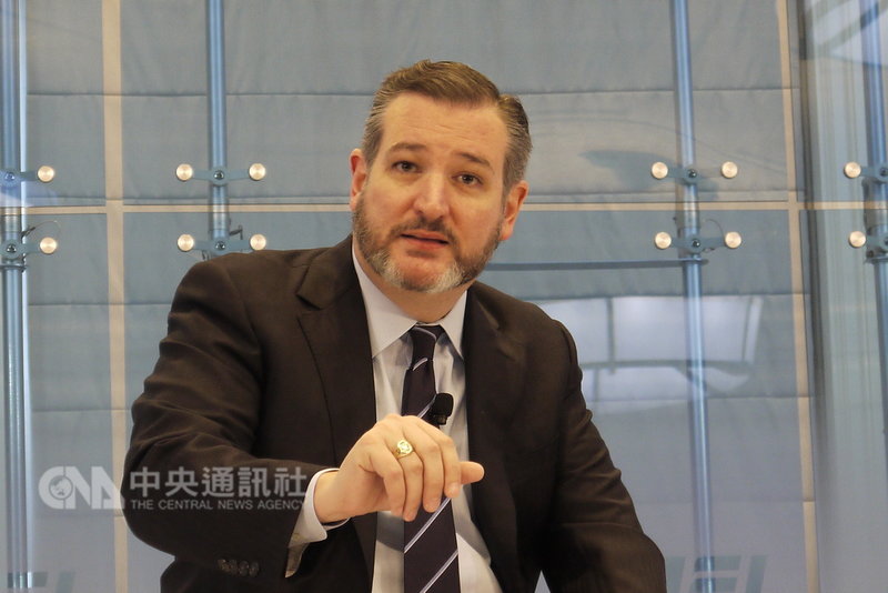 美國聯邦參議員克魯茲（圖）6日說，他已致函眾議院議長裴洛西，邀請台灣的總統蔡英文訪問華府並到國會演說。中央社記者鄭崇生華盛頓攝 108年2月7日