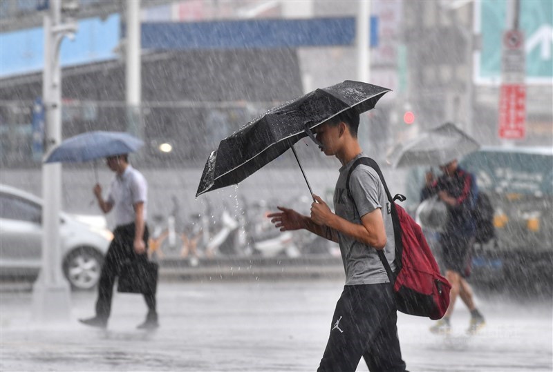 梅雨季第一道鋒面5 1報到北中南注意雨勢 生活 重點新聞 中央社cna