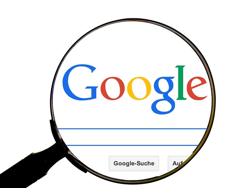 Google母公司Alphabet股價30日大跌7.5%,創6年半來最慘單日表現。(圖取自Pixabay圖庫)