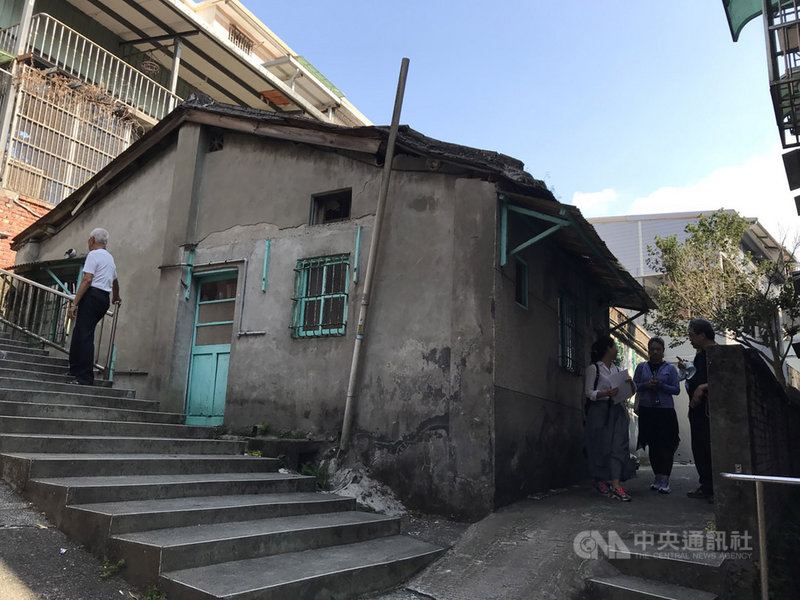 文化部啟動「私有老建築保存再生計畫」,位於基隆市南榮路的「梅英居」於今年4月間經審核通過,獲新台幣近153萬元補助,將修復再生。(基隆市文化局提供)中央社記者沈如峰基隆傳真 108年5月12日