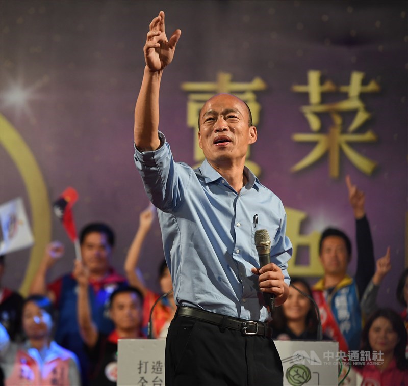國家通訊傳播委員會5日公布去年九合一大選競選期間電視新聞報導觀察統計結果,總計各台報導時間最多的候選人是韓國瑜。(中央社檔案照片)
