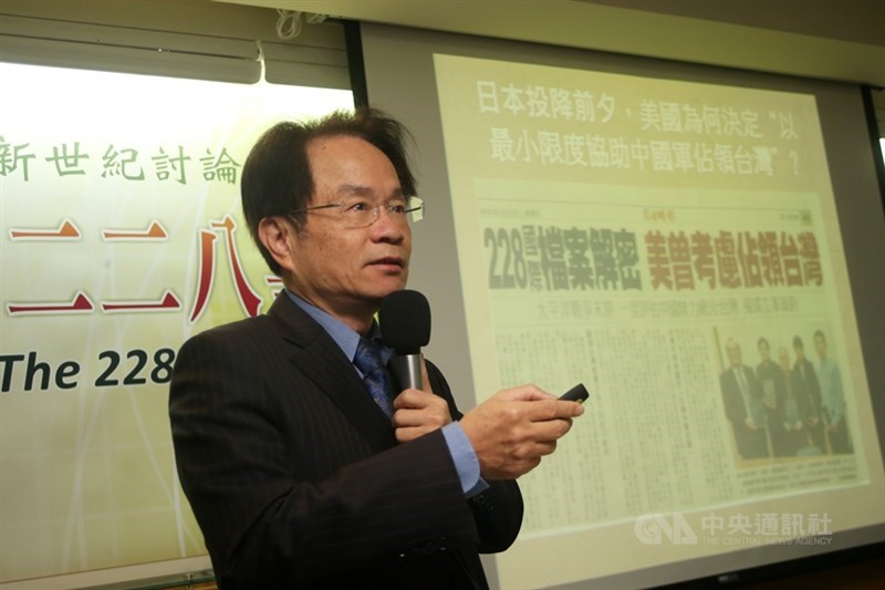 總統府發言人張惇涵表示,鑑於國史館肩負「開放資料」及「轉型正義」的重要使命,總統5日決定敦聘陳儀深擔任國史館館長。(中央社檔案照片)